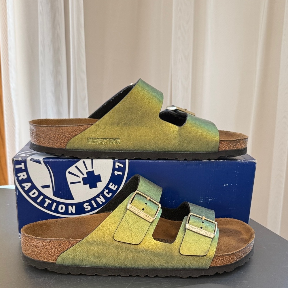 Birkenstock graceful gem gold green Arizona size 42 regular 11